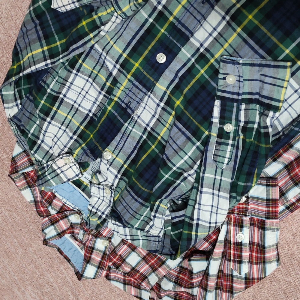 Bundle of 4 boy shirts size 2 Gap and Carter's brand - Picture 2 of 6